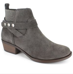 NWT Kensie Gemella Suede Gray Bootie Women's size 7